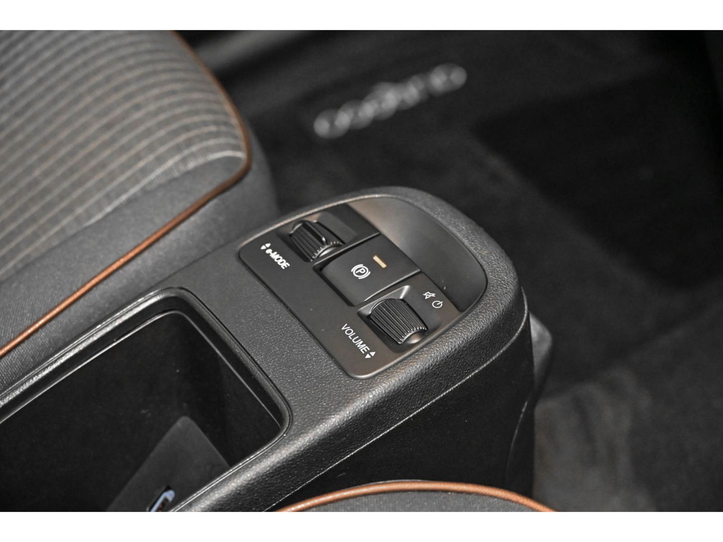 Fiat 500e Icon - Samsaru's Car Outlet