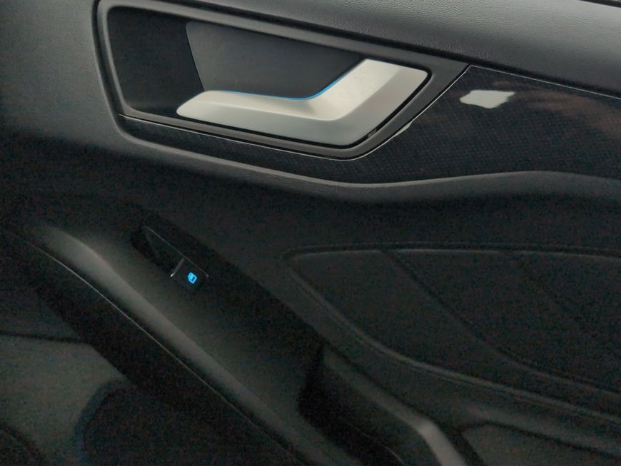 Ford Focus Turnier 1.0 EcoBoost Hybrid Aut. ST-LINE X