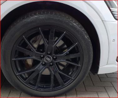 Audi e-tron 55 qu S-LINE Matrix Pano AHK LM21 NP:109K