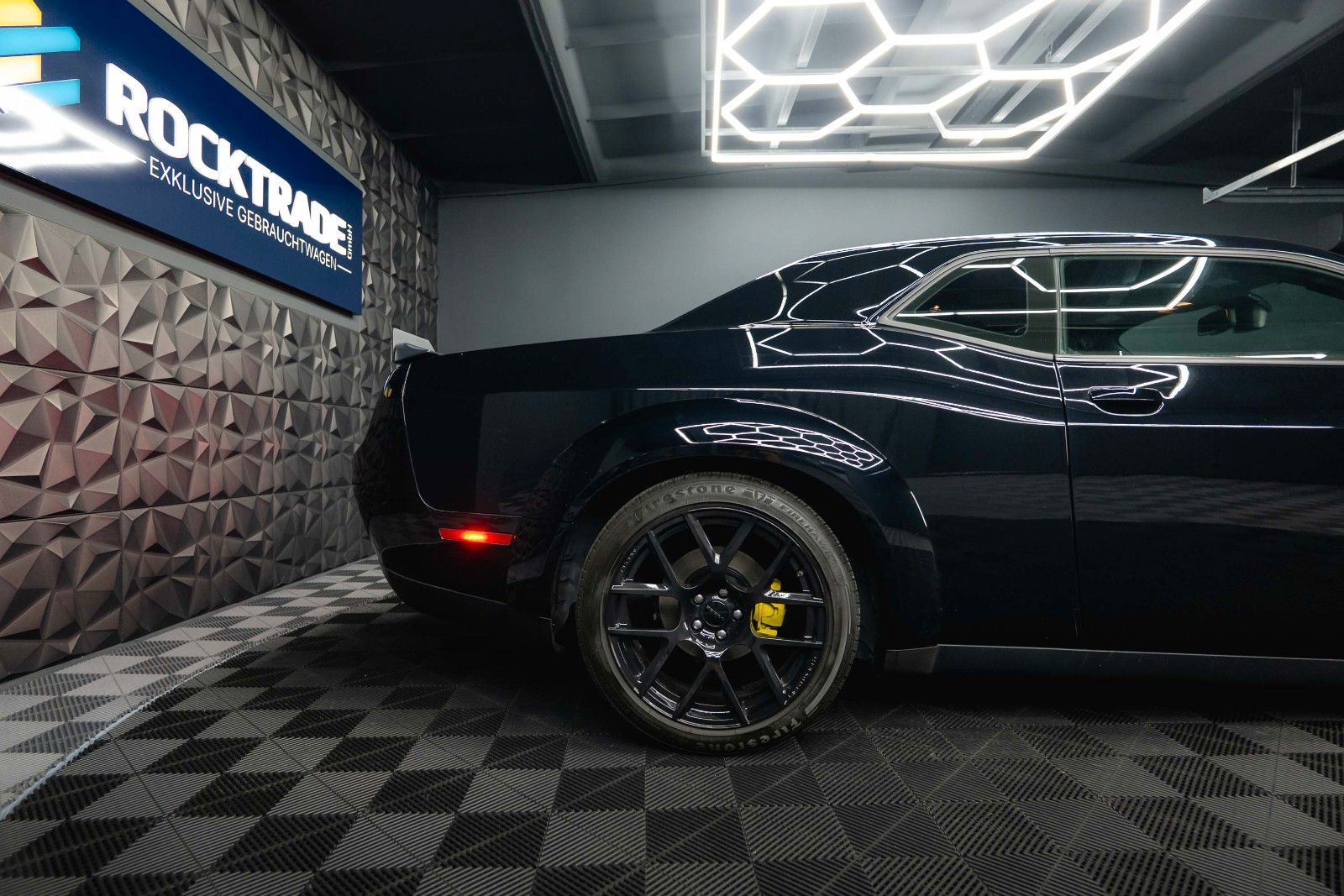 Dodge Challenger 5.7 V8 R/T SRT WIDE BODY *LED*19%*