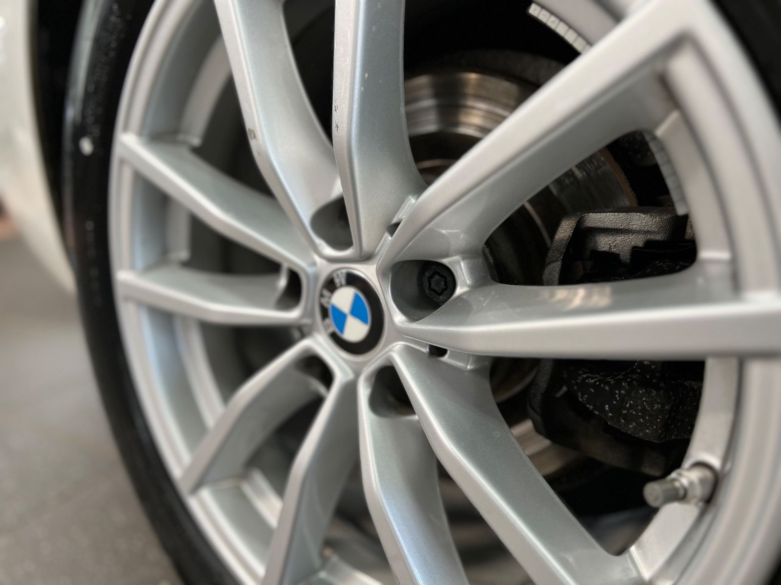 BMW 320 d xDrive Limousine Driving Assist+LED+CURVED