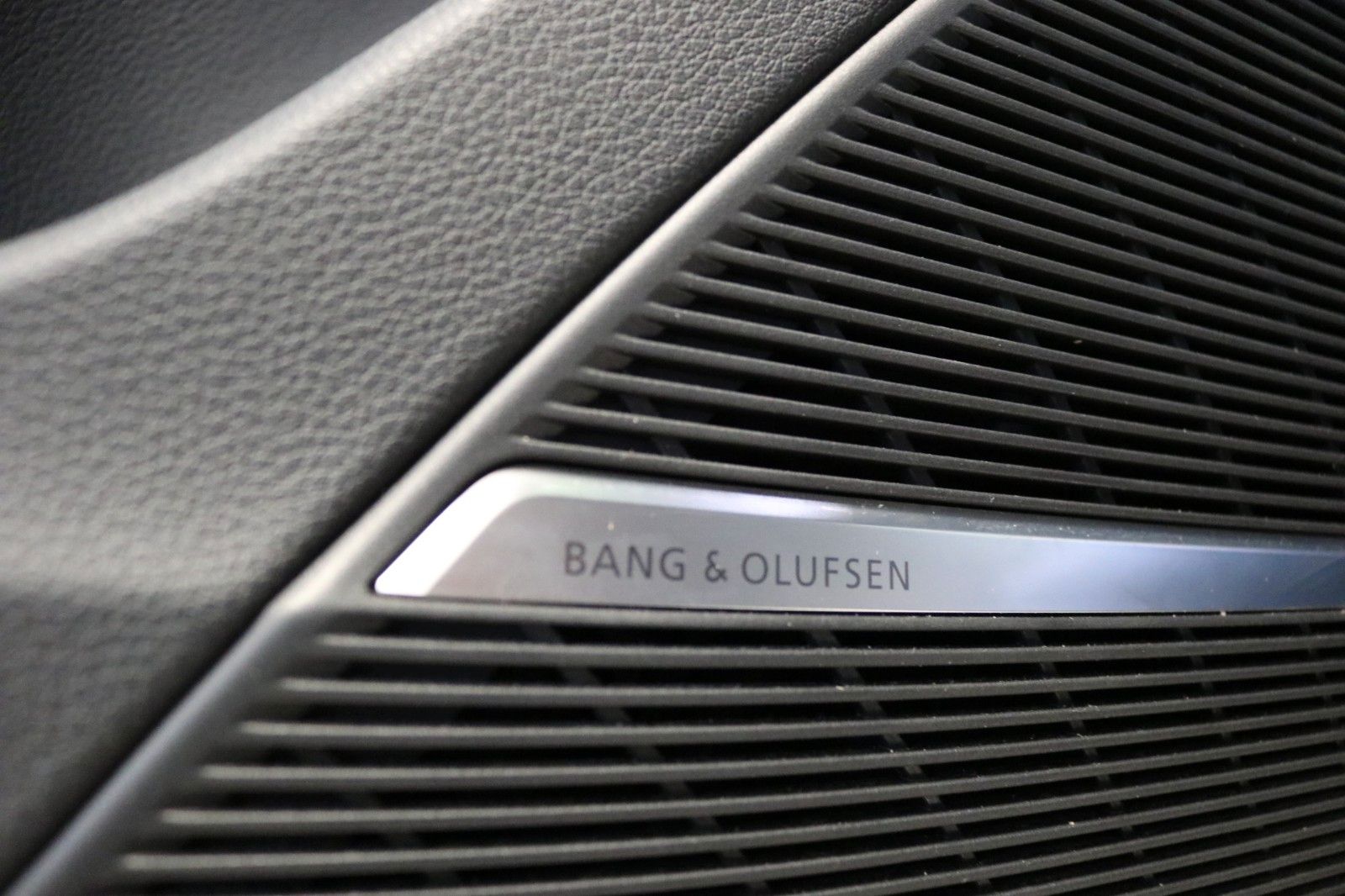 Audi Q7 S-Line competition plus Luft HUD Laser 7-Sitz