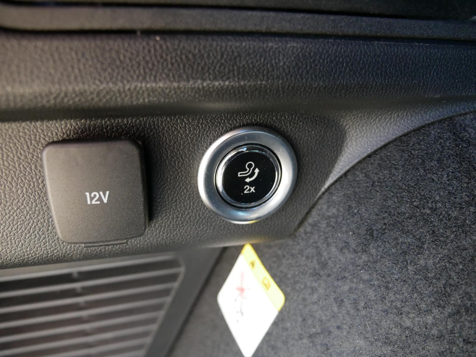 Ford Kuga Plug-In Hybrid ST-Line X - Samsaru's Car Outlet