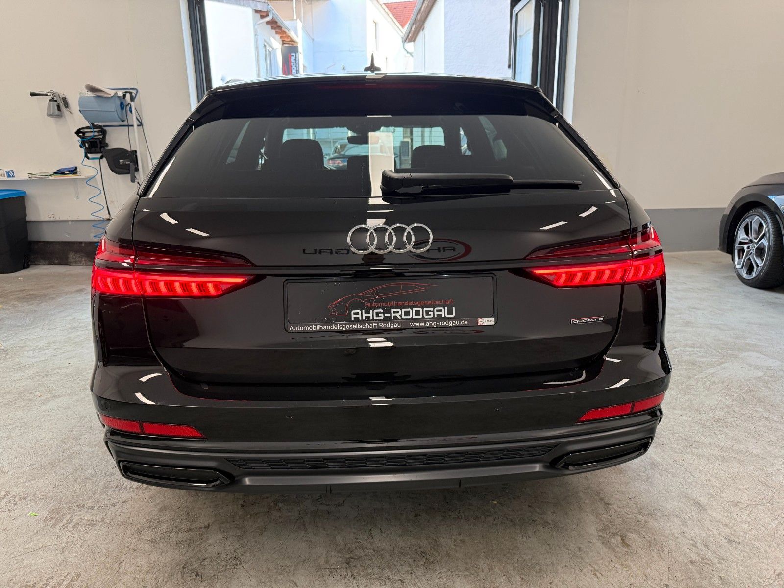 Audi A6 Avant 50 TDI quattro S-Line - Samsaru's Car Outlet