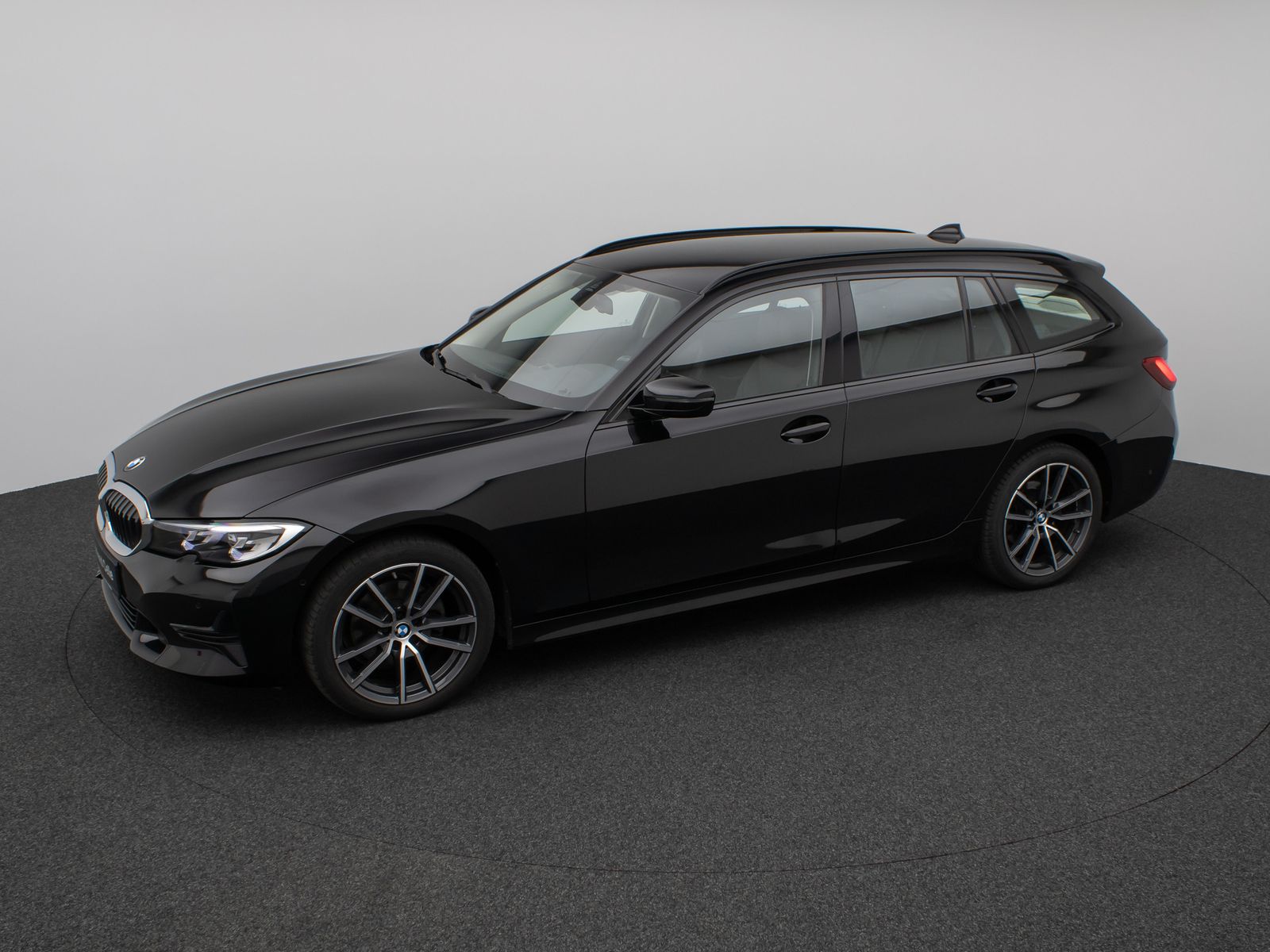 BMW 320d xD Sport Line - Samsaru's Car Outlet