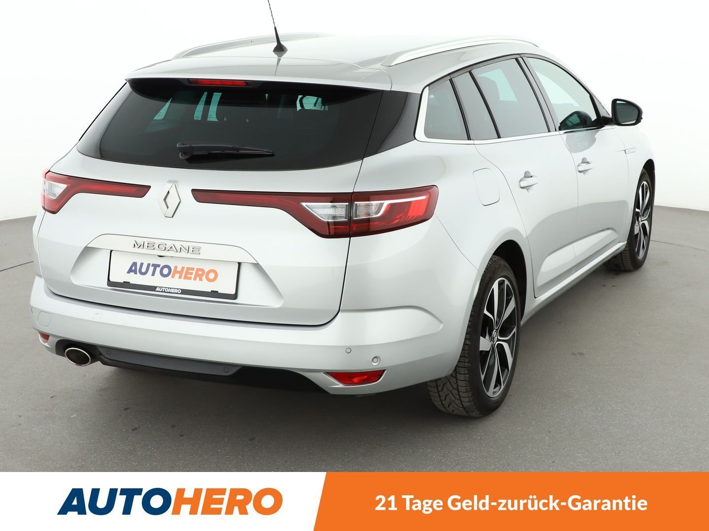 Renault Megane 1.5 Blue dCi BOSE-Edition - Samsaru's Car Outlet