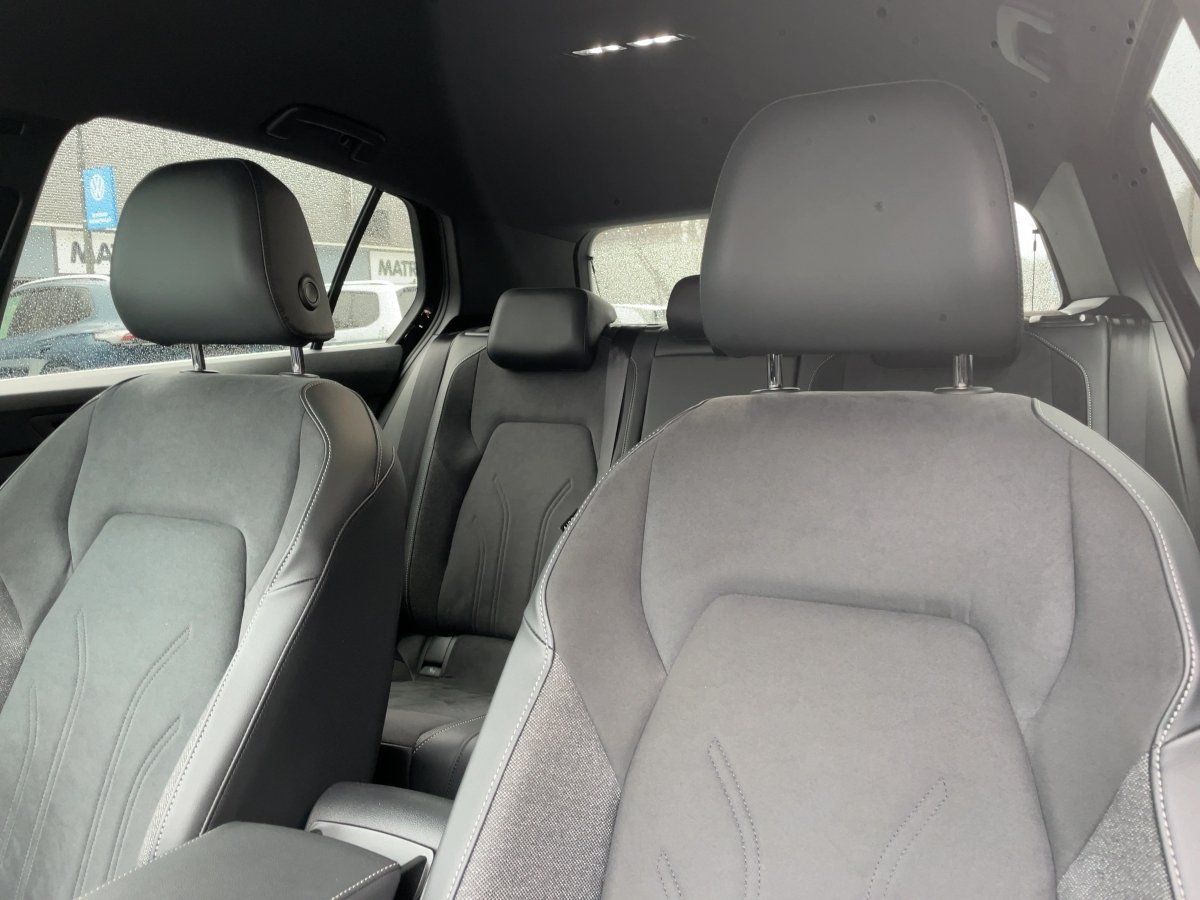 Volkswagen Golf Style APP+DAB+VIRT+ACC+LED+NAVI+PDC+360