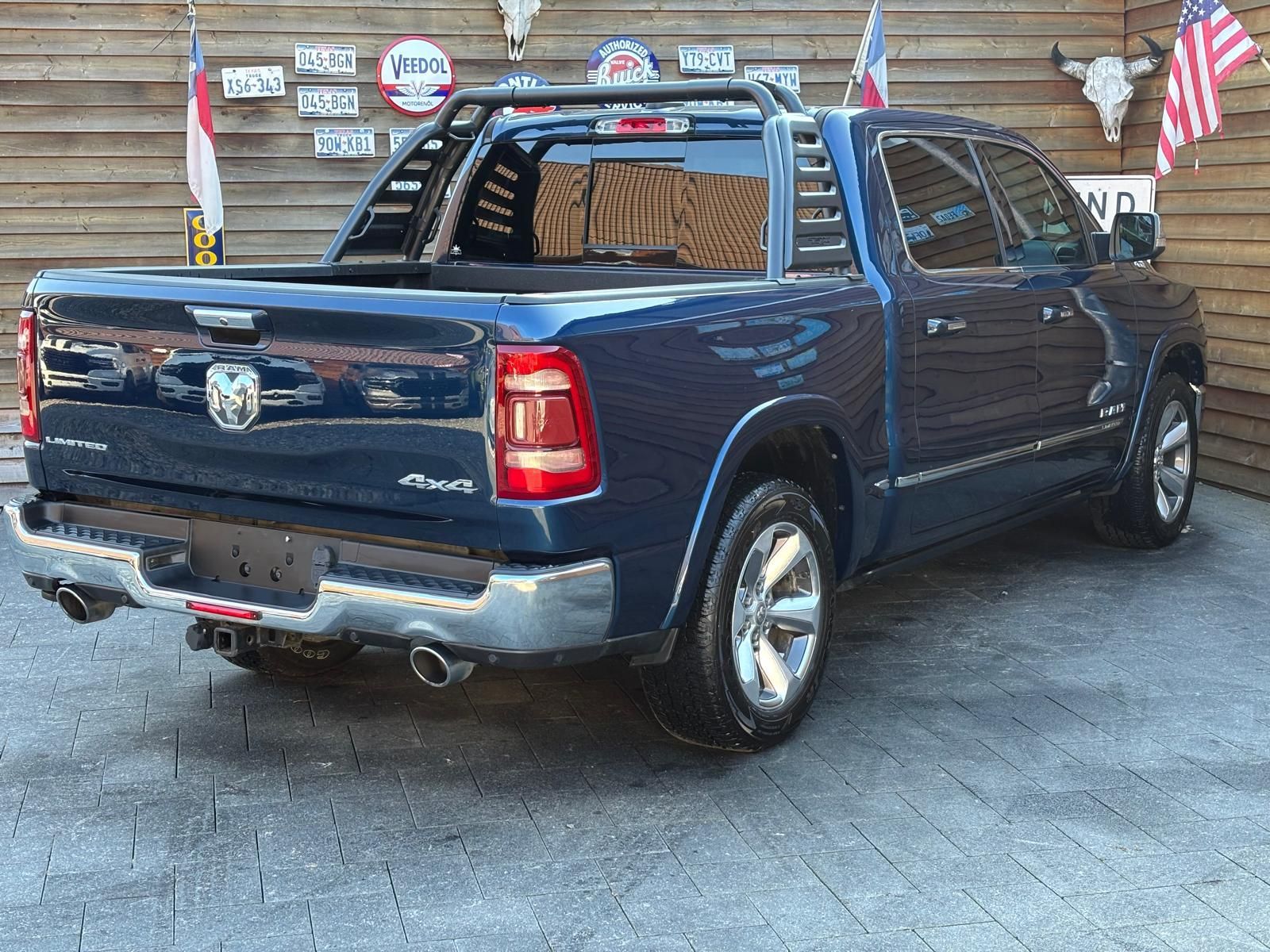 Dodge RAM 1500 5,7 Limited 360° 12´´ Navi H&K AHK