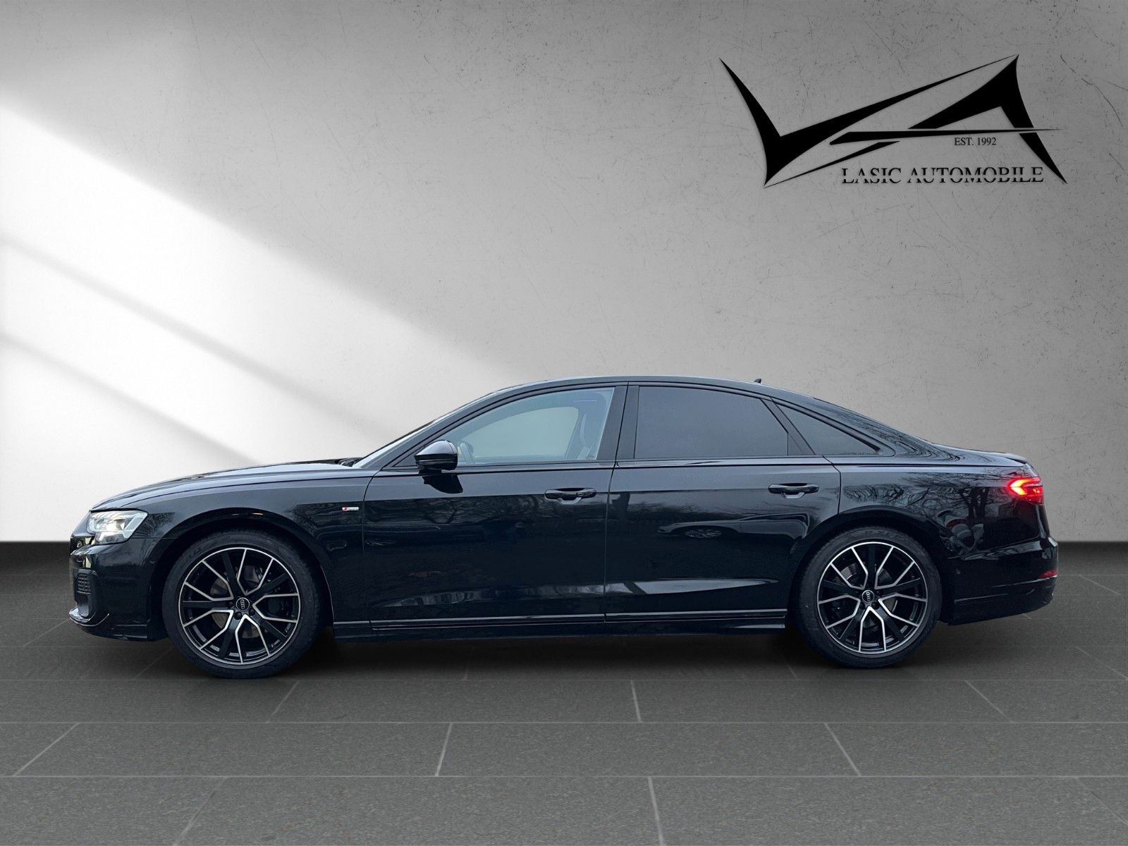 Audi A8 50 TDI quattro S line - Samsaru's Car Outlet