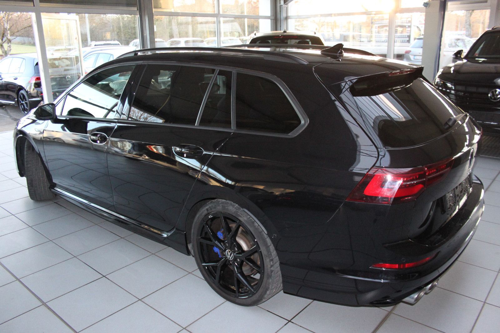 Volkswagen Golf VIII Variant R/DSG/PANO/LEDER/IQLED/H&K/BLC