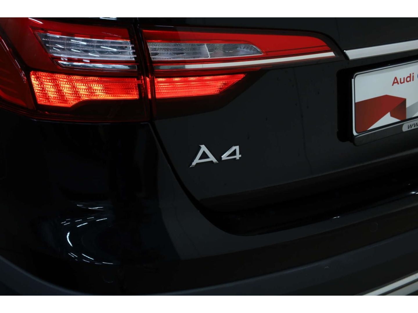 Audi A4 allroad 40 TDI quattro AHK/Leder/RFK/NAV/Memo