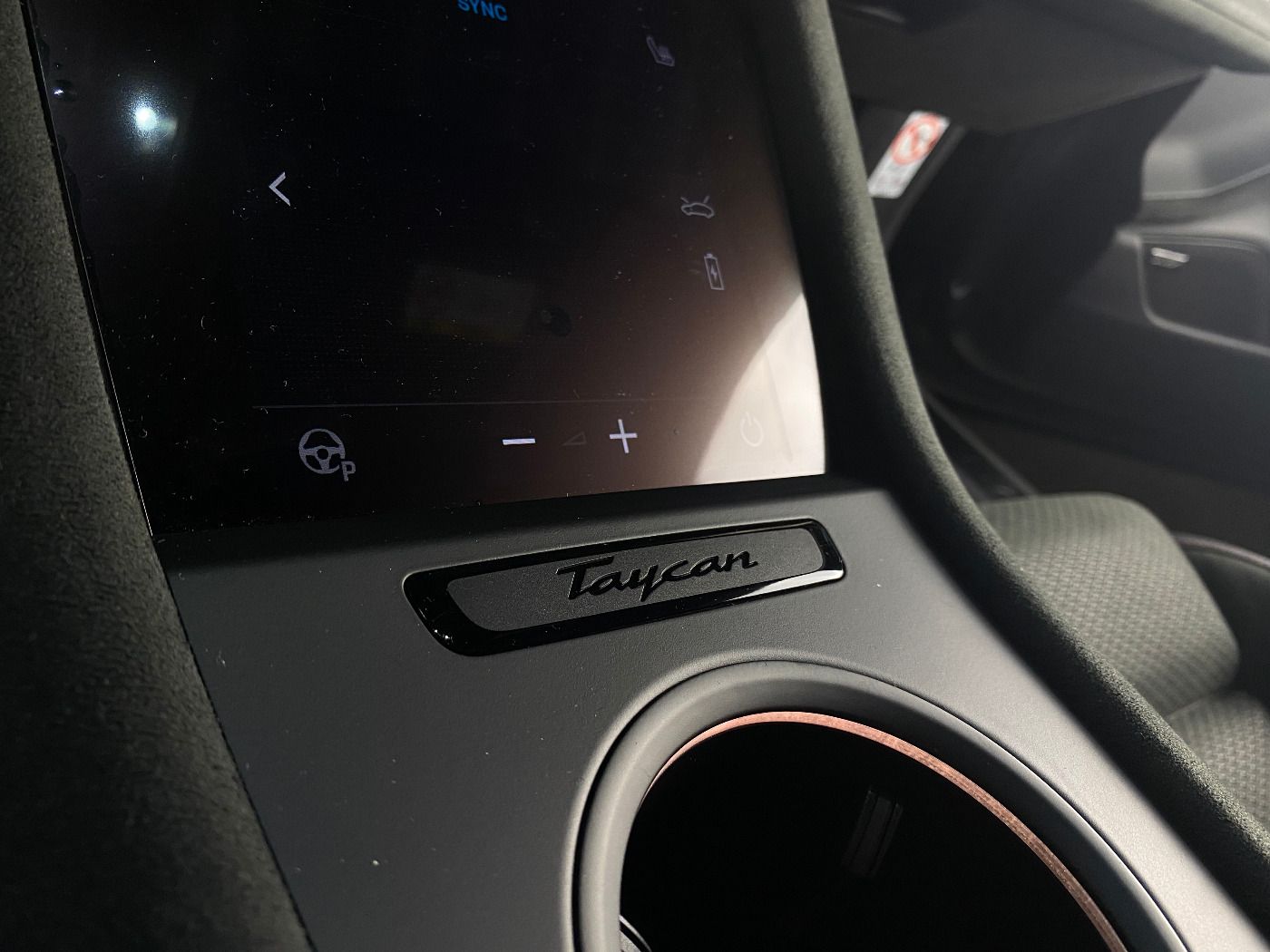 Porsche Taycan GTS | Hinterachslenkung | HD-Matrix LED |