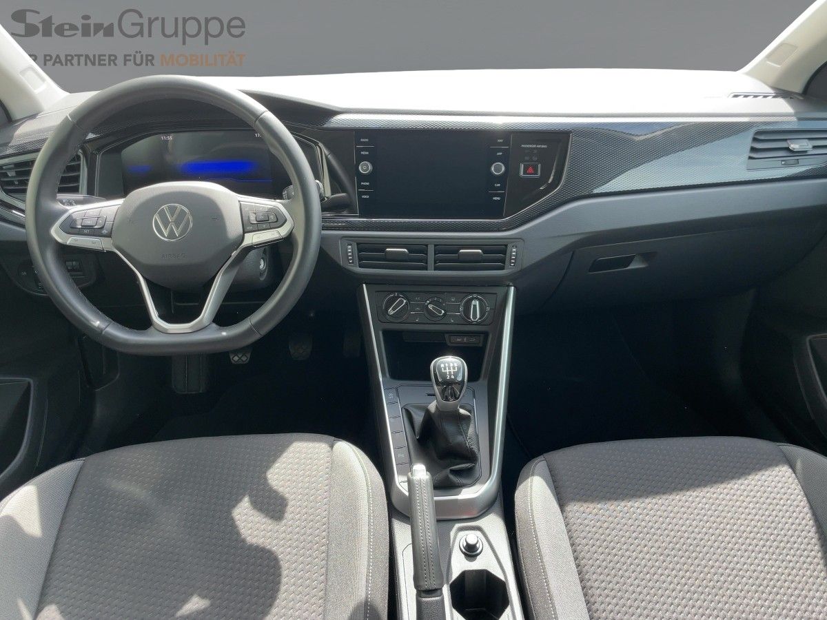 Volkswagen Taigo 1.0 TSI Life Black - Samsaru's Car Outlet