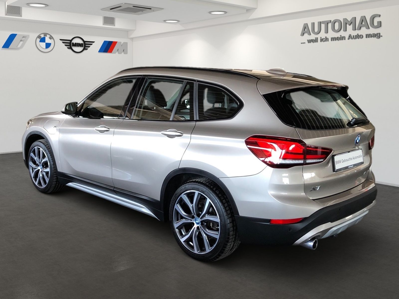 BMW X1 xDrive25e XLine - Samsaru's Car Outlet