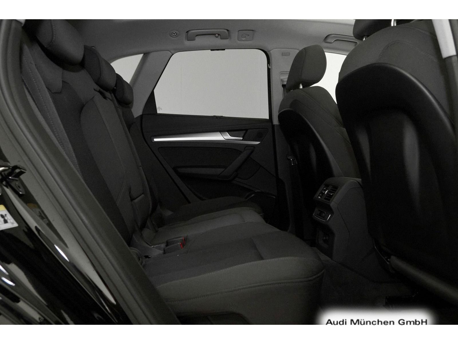 Audi Q5 50 TFSI e qu. S tronic - Samsaru's Car Outlet