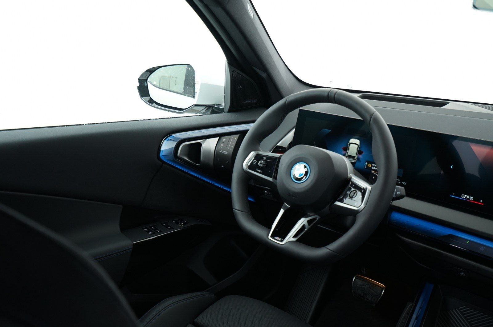 BMW X3 30e xDrive (M-Sport Navi LED AHK H/K Shz PDC)