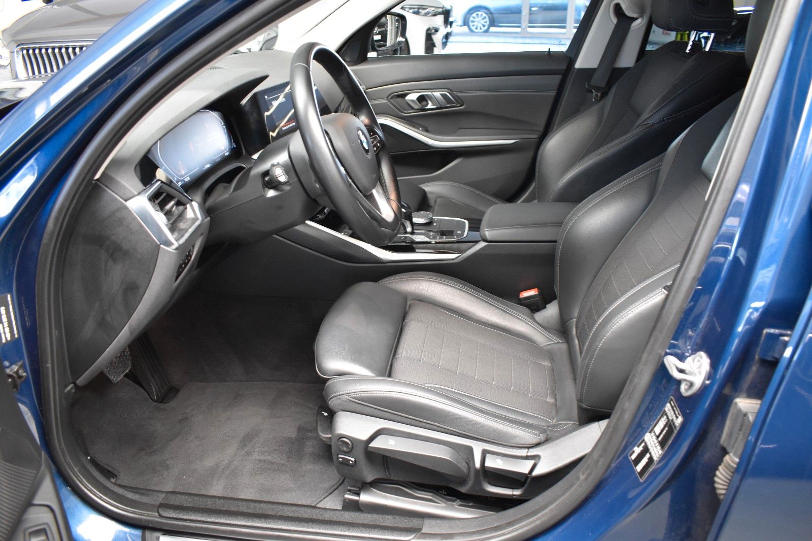 BMW 330 d Touring SPORT LINE - Samsaru's Car Outlet