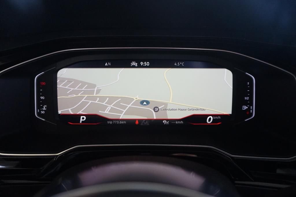 Volkswagen POLO 1,0 TSI DSG R-LINE KAMERA SHZ ACC LED NAVI