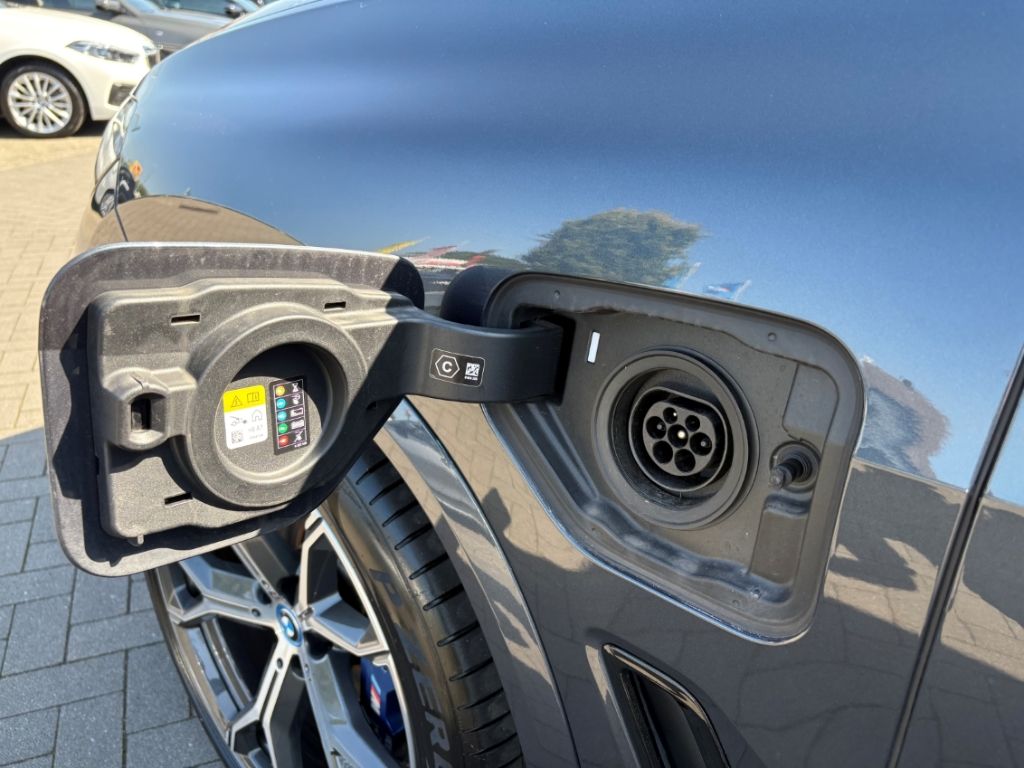 BMW X5 xDrive 45e M Sport Pano Laser Driv.-Assis-Pro