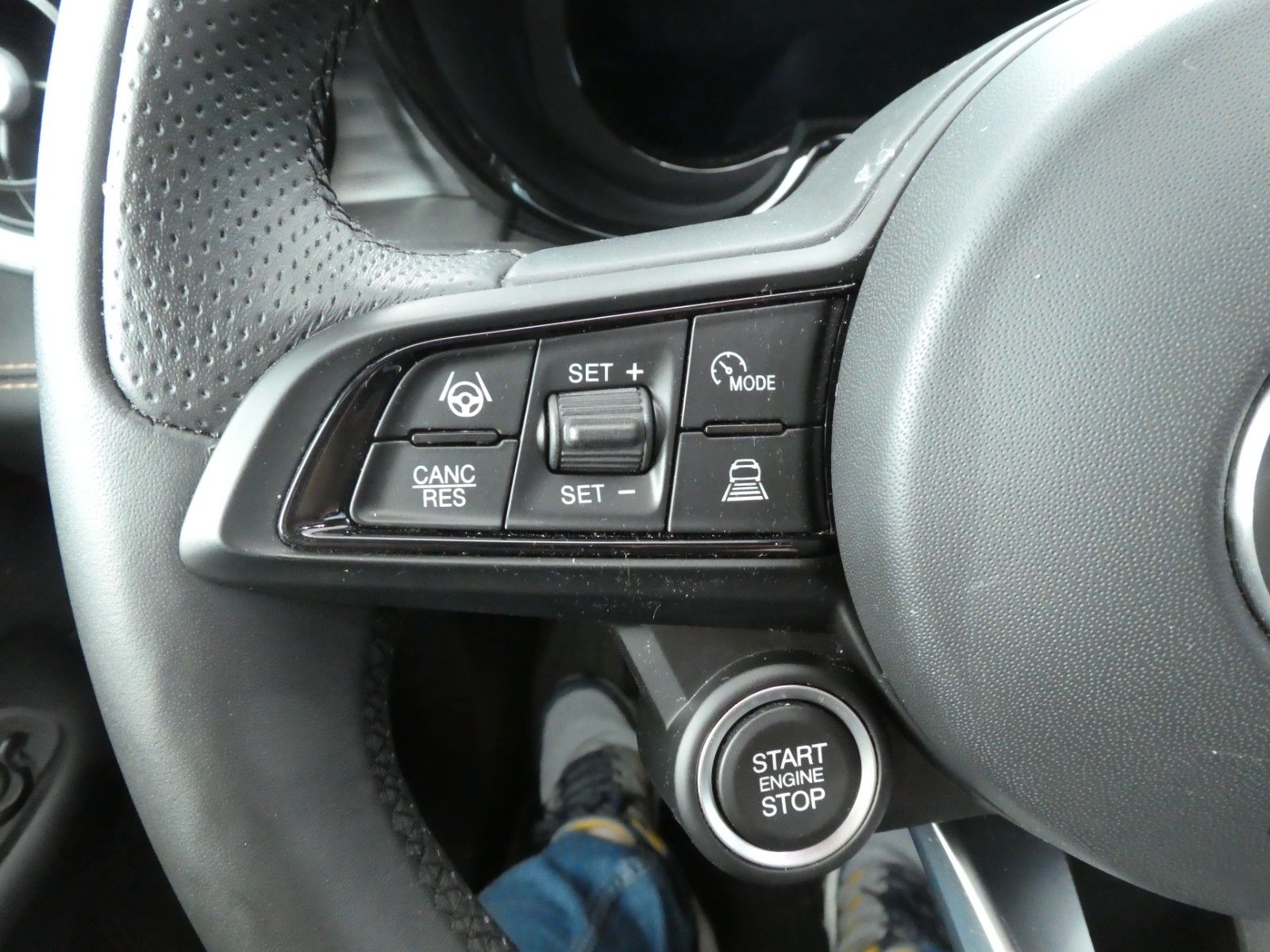 Alfa Romeo Tonale Ti, Klima, SHZ, PDC, Kamera, Navi, LED