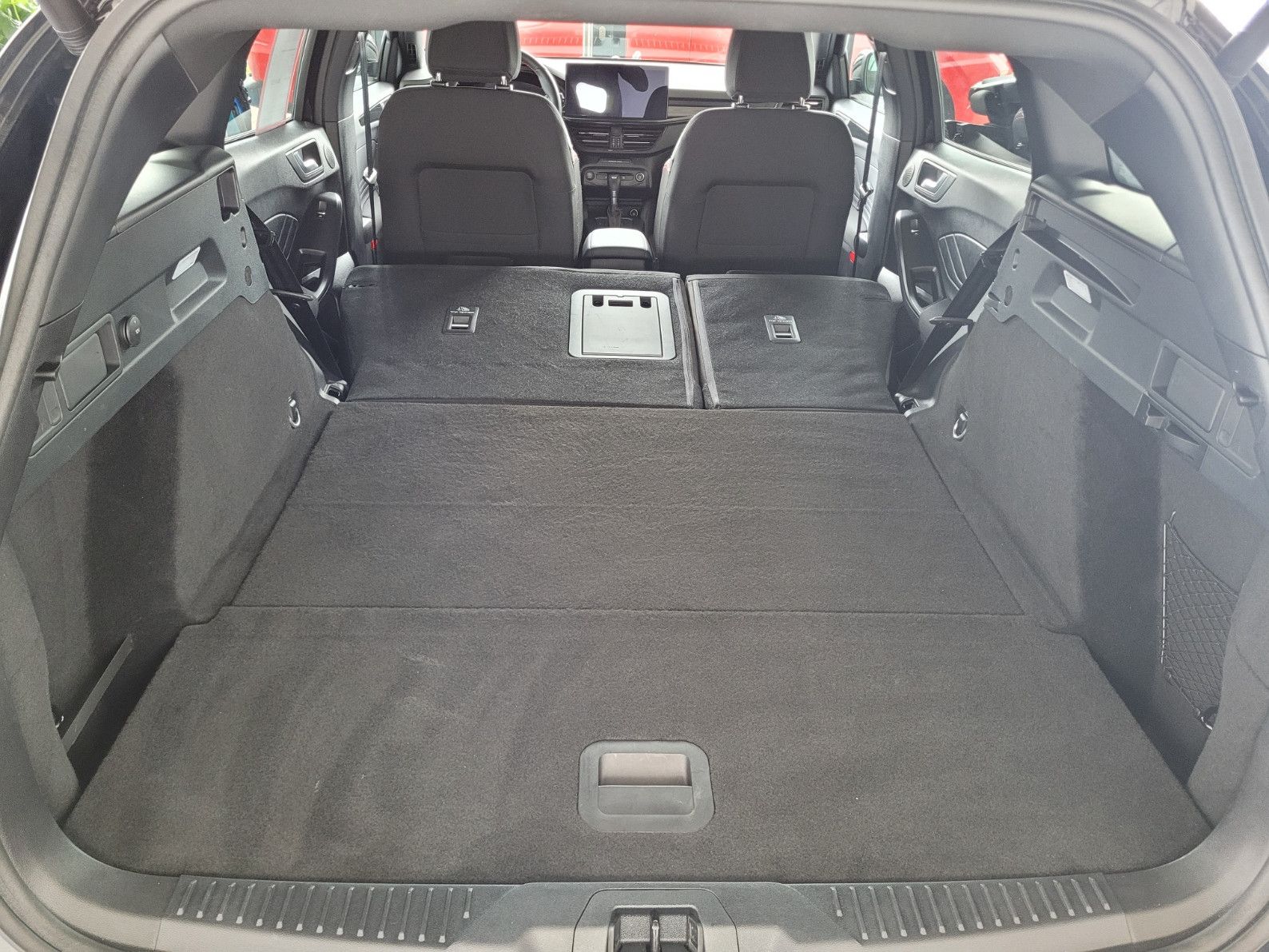 Ford Focus EcoBoost Autom. ST-Line X m ACC/Matrix/18"