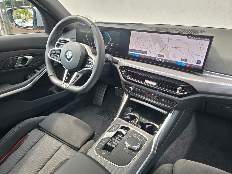 BMW 320d xDrive Touring M Sportpaket *ab 2,49% eff.*