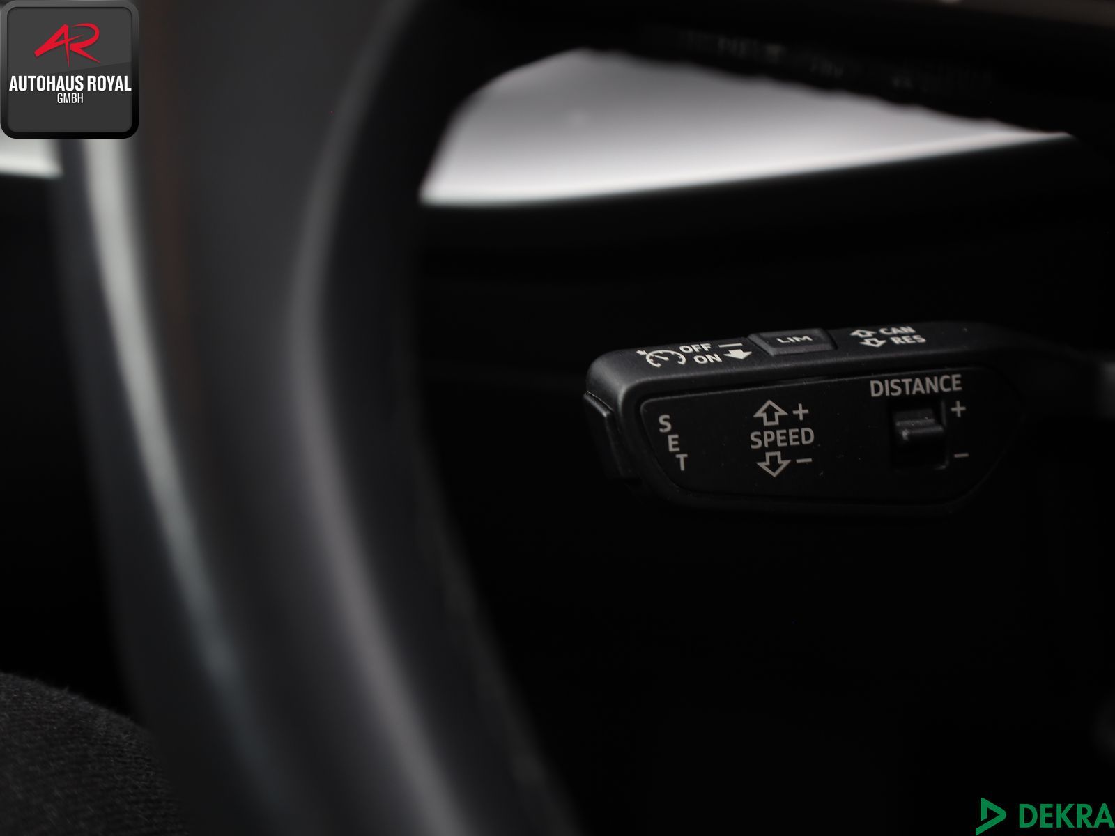 Audi A3 Limousine 30 TDI HEADUP,SPURHALTE,PANO,1.HAND