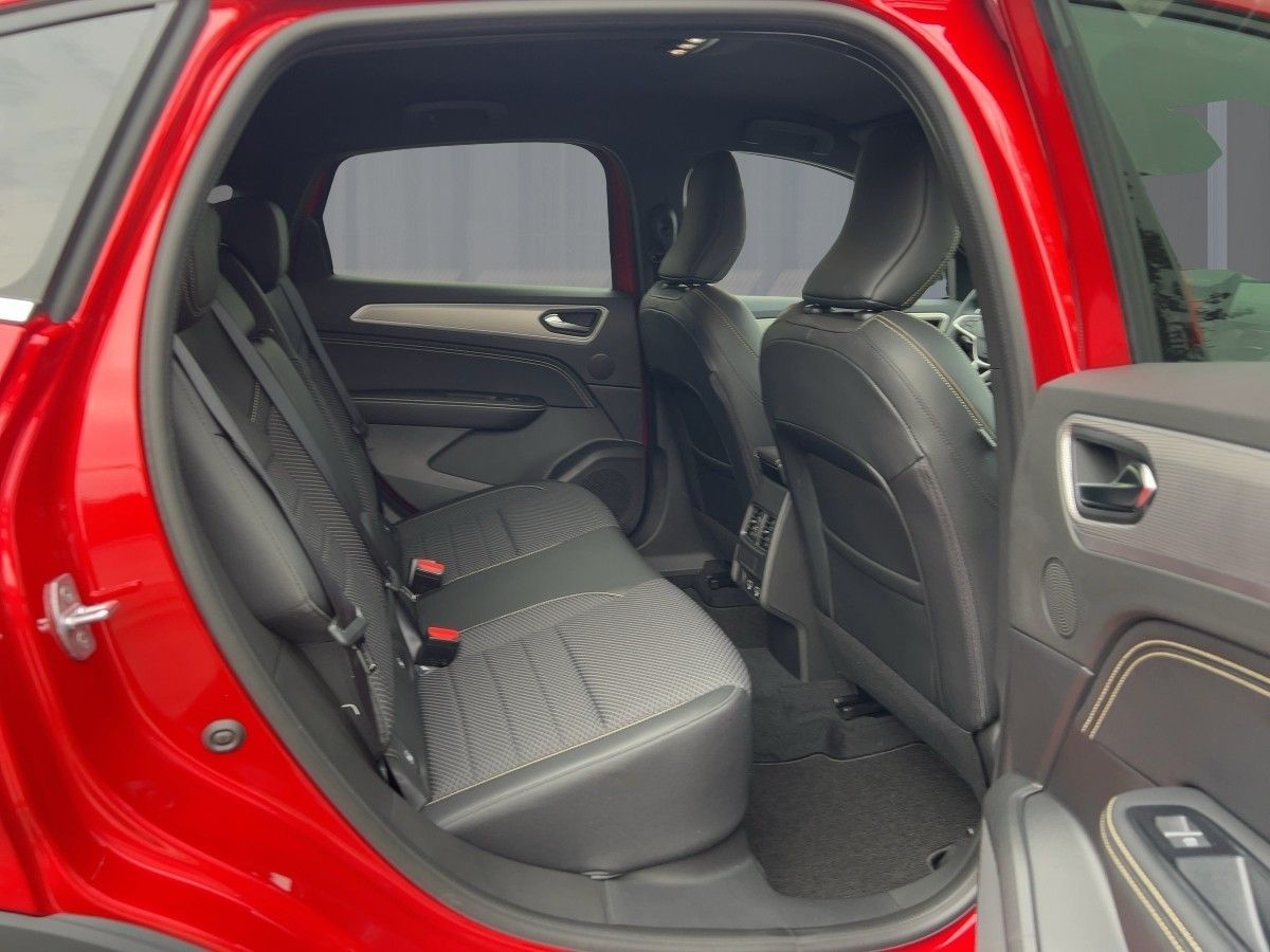 Renault Arkana TECHNO E-Tech Full Hybrid - Samsaru's Car Outlet
