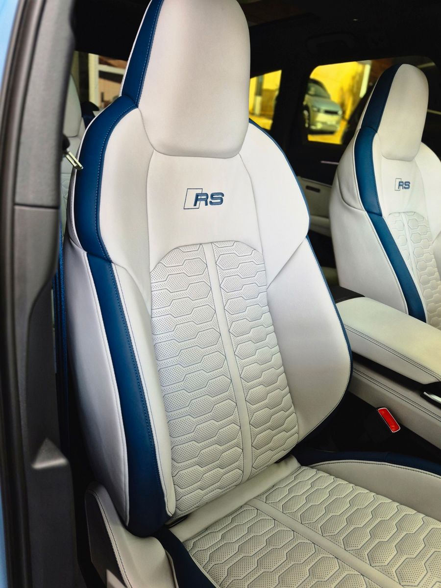 Audi RS6 Avant quattro perf. exclusive/Carbon/B&O/305