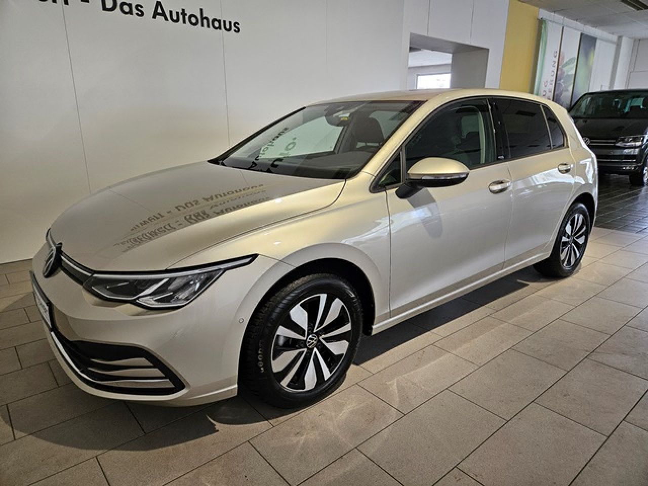 Volkswagen Golf 1.5 eTSI Move - Samsaru's Car Outlet