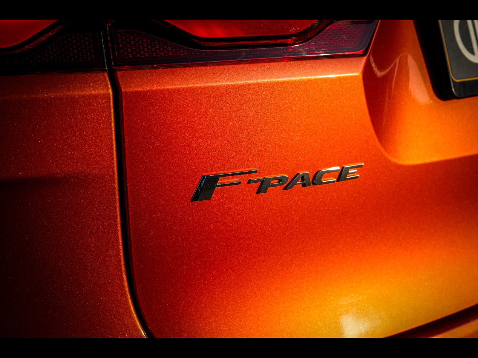 Jaguar F-Pace 5.0 P550 SVR AWD°ORANGE ATACAMA SVO°AHK