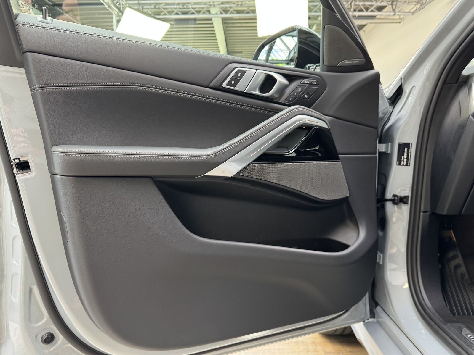 BMW X6 xDrive40d M Sport Pro - Samsaru's Car Outlet