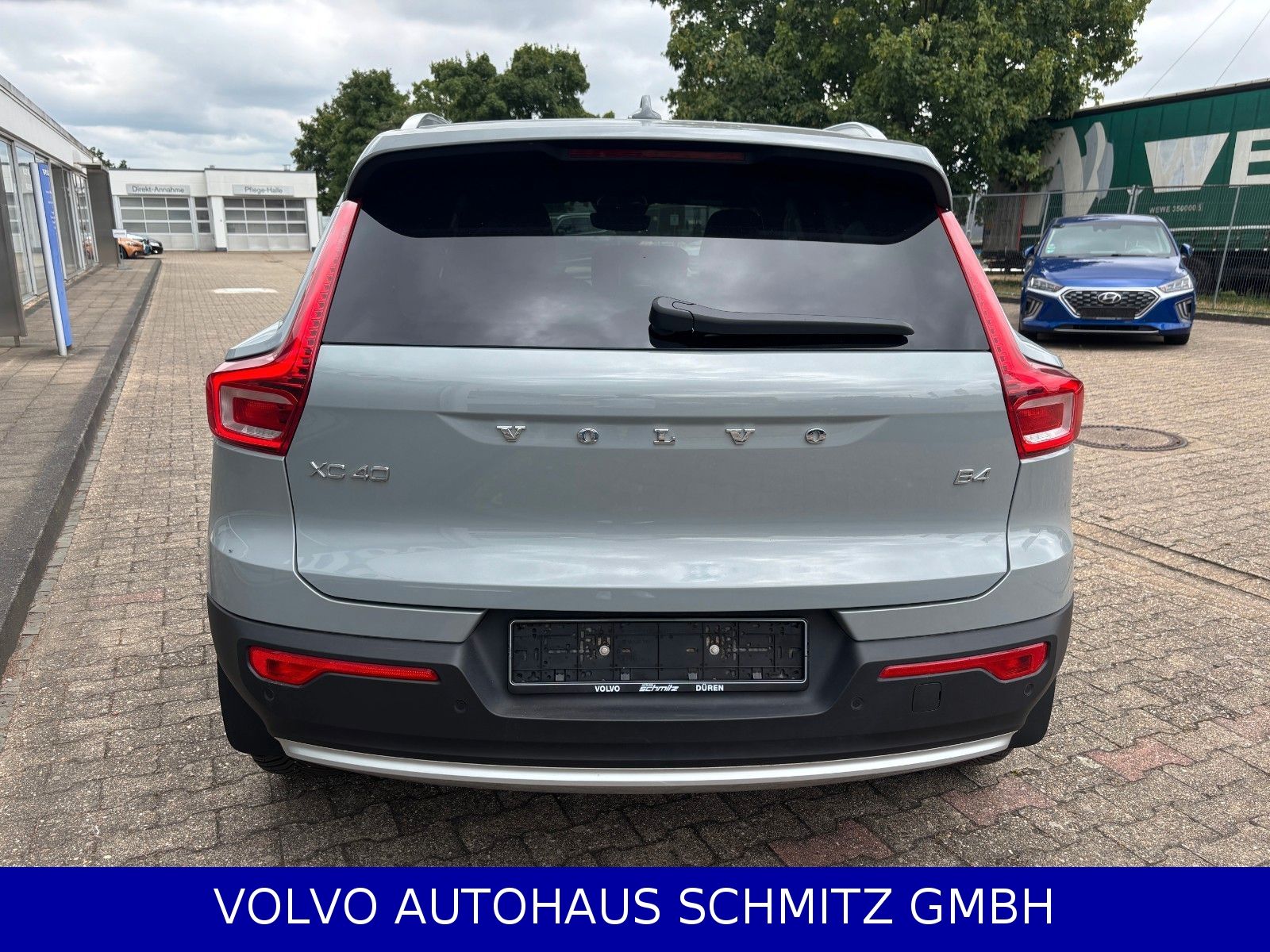 Volvo XC40 B4 Core AHK BLIS ACC Standheizung