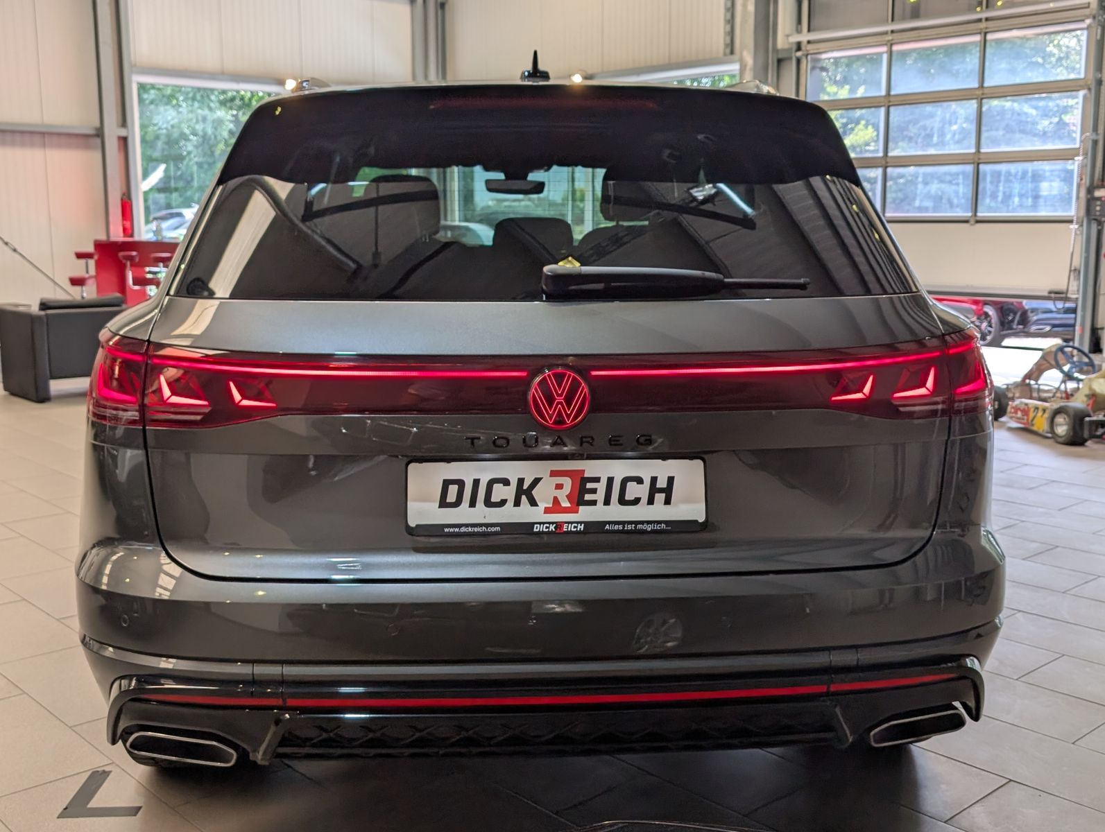 Volkswagen Touareg 3.0TDI 4M R-Line VOLL Black 22" UPE 114T