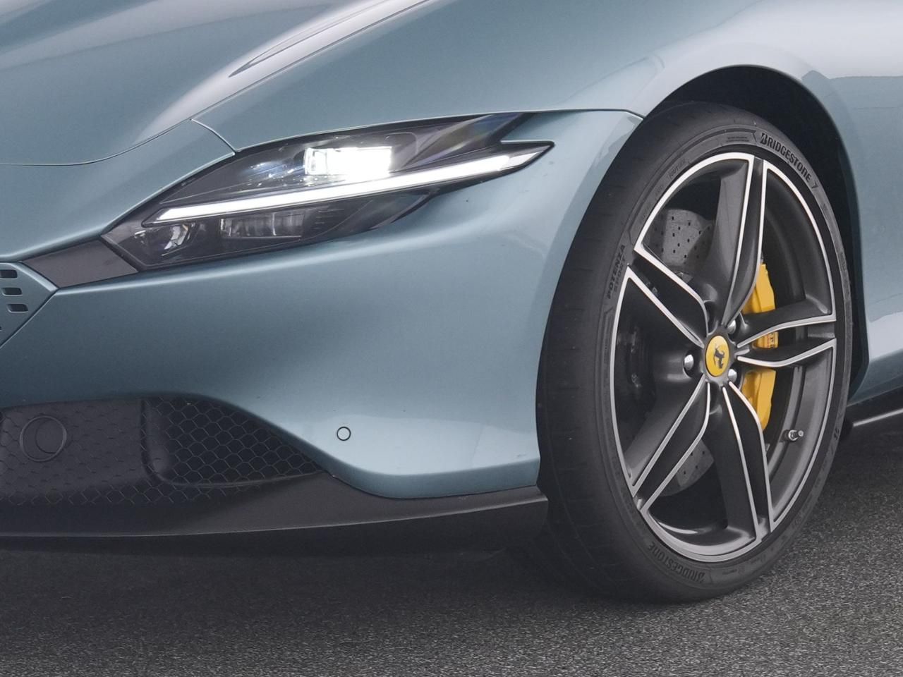 Ferrari Roma Spider - Samsaru's Car Outlet