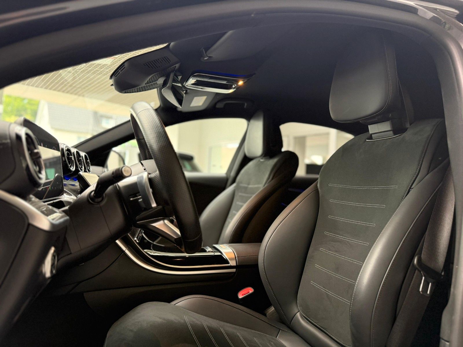 Mercedes-Benz C 300 e AMG - Samsaru's Car Outlet