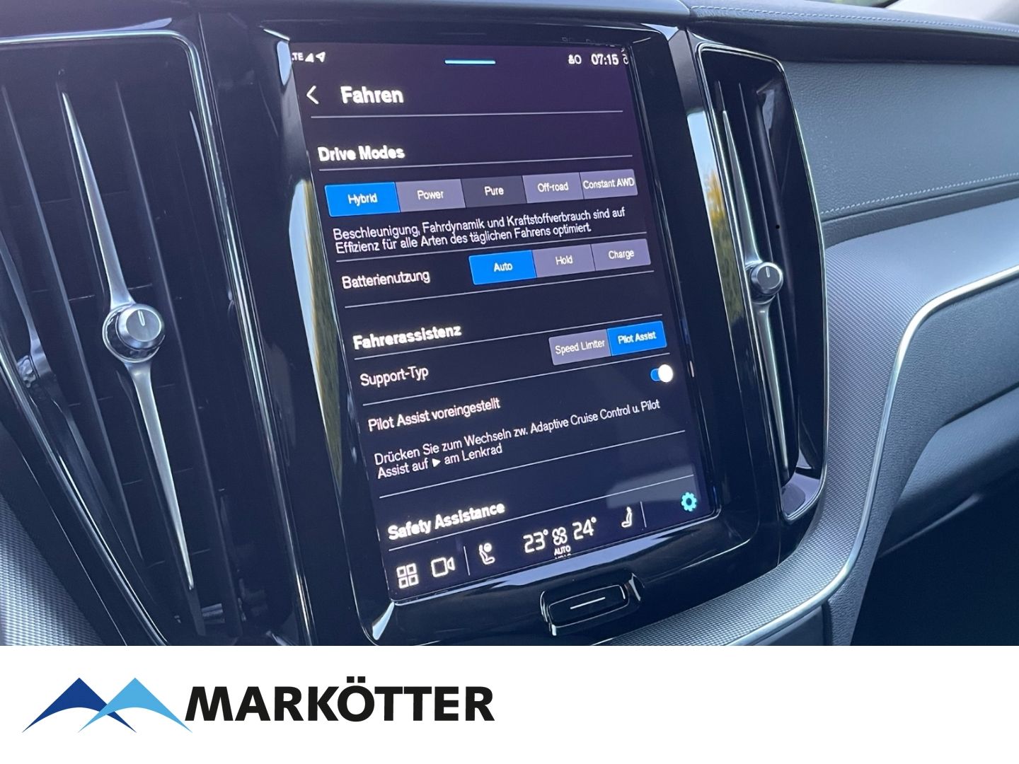 Volvo XC60 T8 AWD Recharge Ultimate Dark - Samsaru's Car Outlet