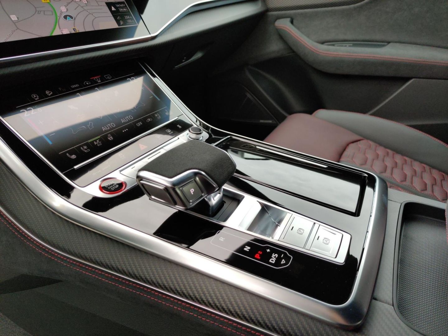 Audi RSQ8 performance, Garantie, AHK, Pano, Standhzg.