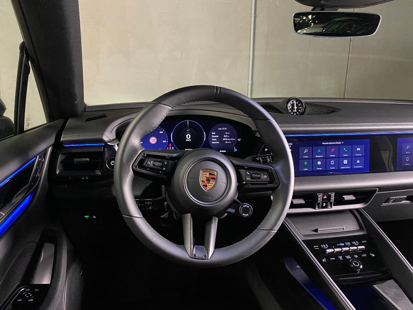 Porsche Macan 4 | Panorama Dachsystem | Beifahrerdisplay
