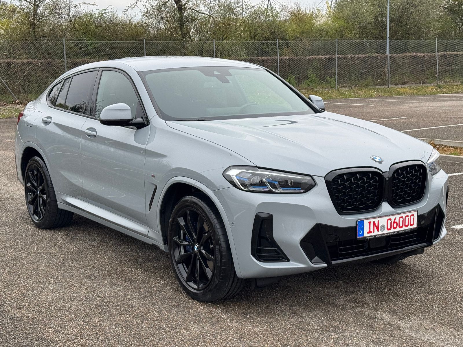 BMW X4 xDrive30d*M Sport*Laserlicht*HUD*AHK*SHZ*Kam.