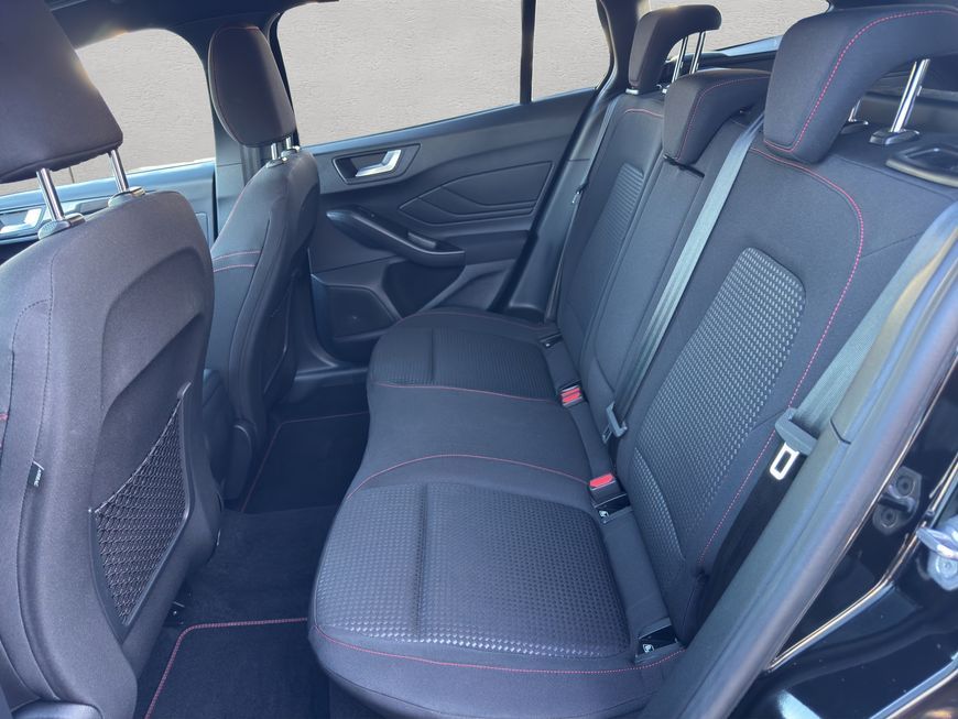 Ford Focus Turnier 1.0 EcoBoost Hybrid Aut. ST-LINE X