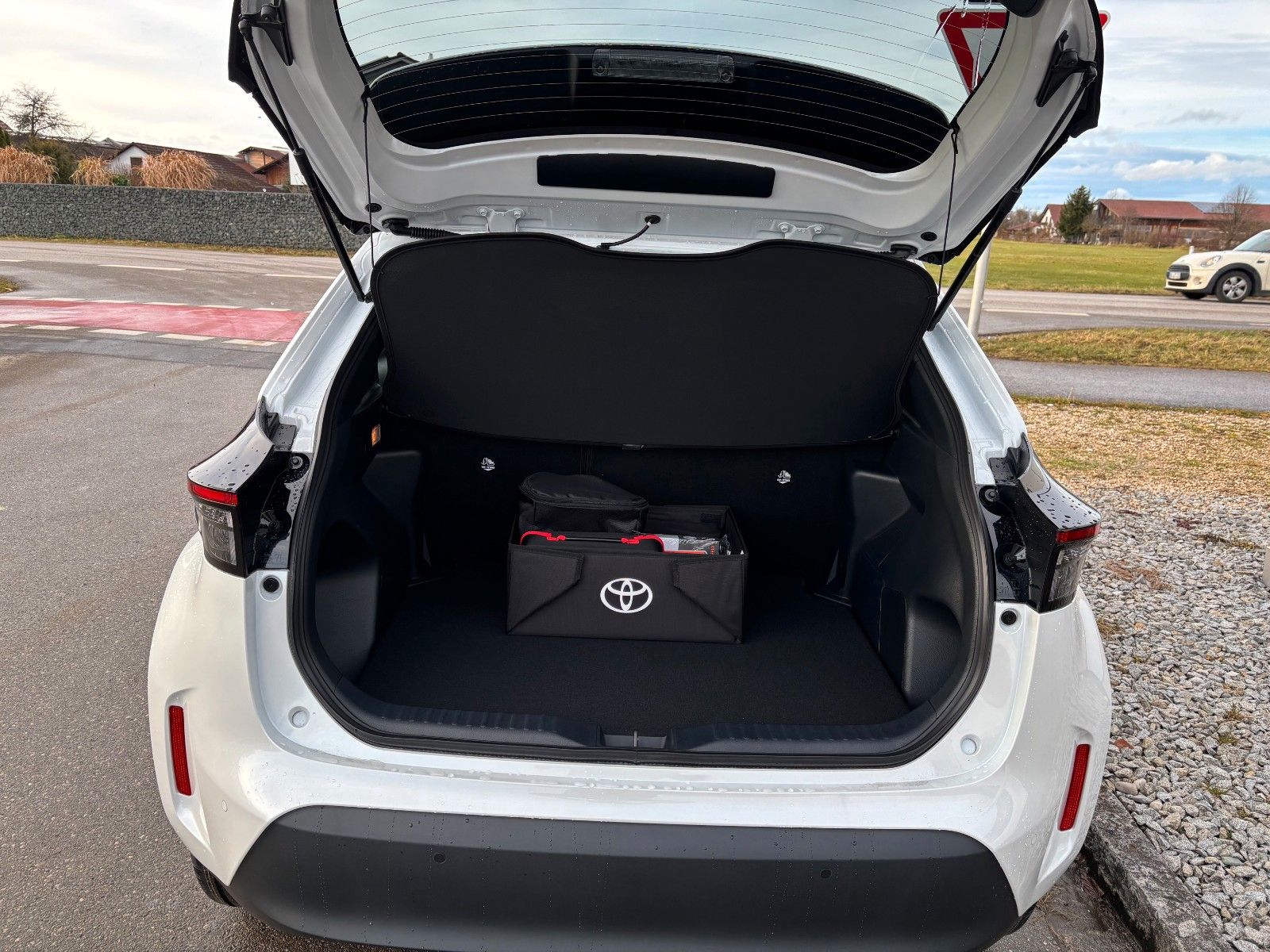 Toyota Yaris Cross Hybrid Teamplayer *Safety&Winterpak*
