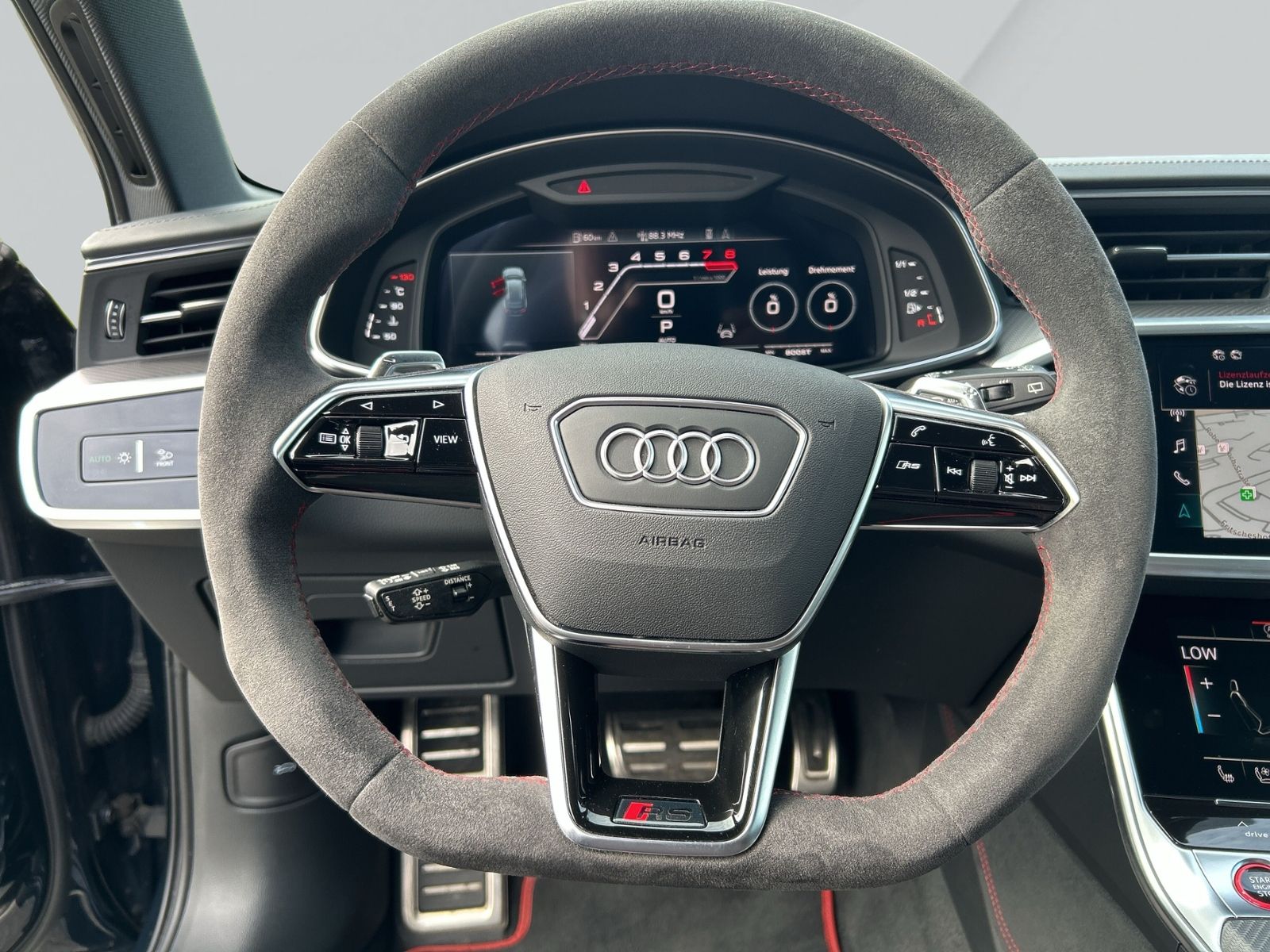 Audi RS6 Avant 4.0 TFSI quattro KERAMIK+MATRIX+B&O+PA