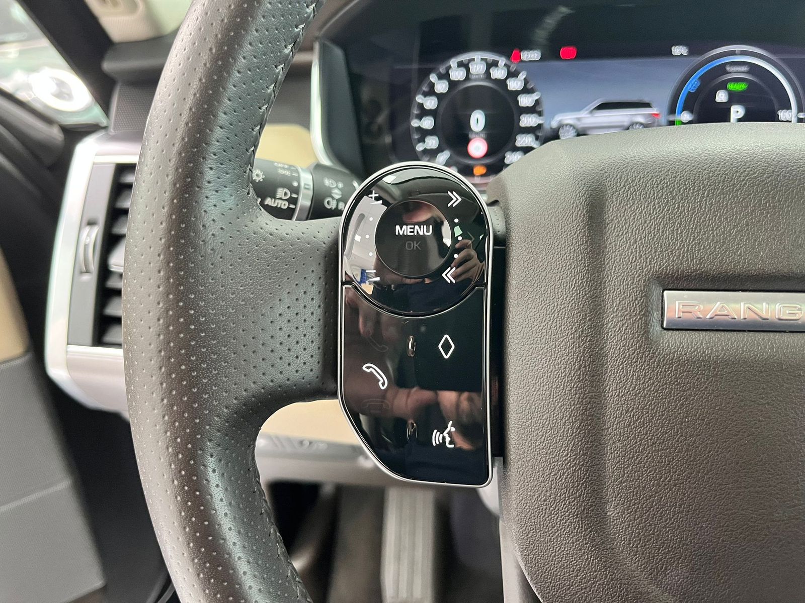 Range Rover Sport HSE P400e - Samsaru's Car Outlet