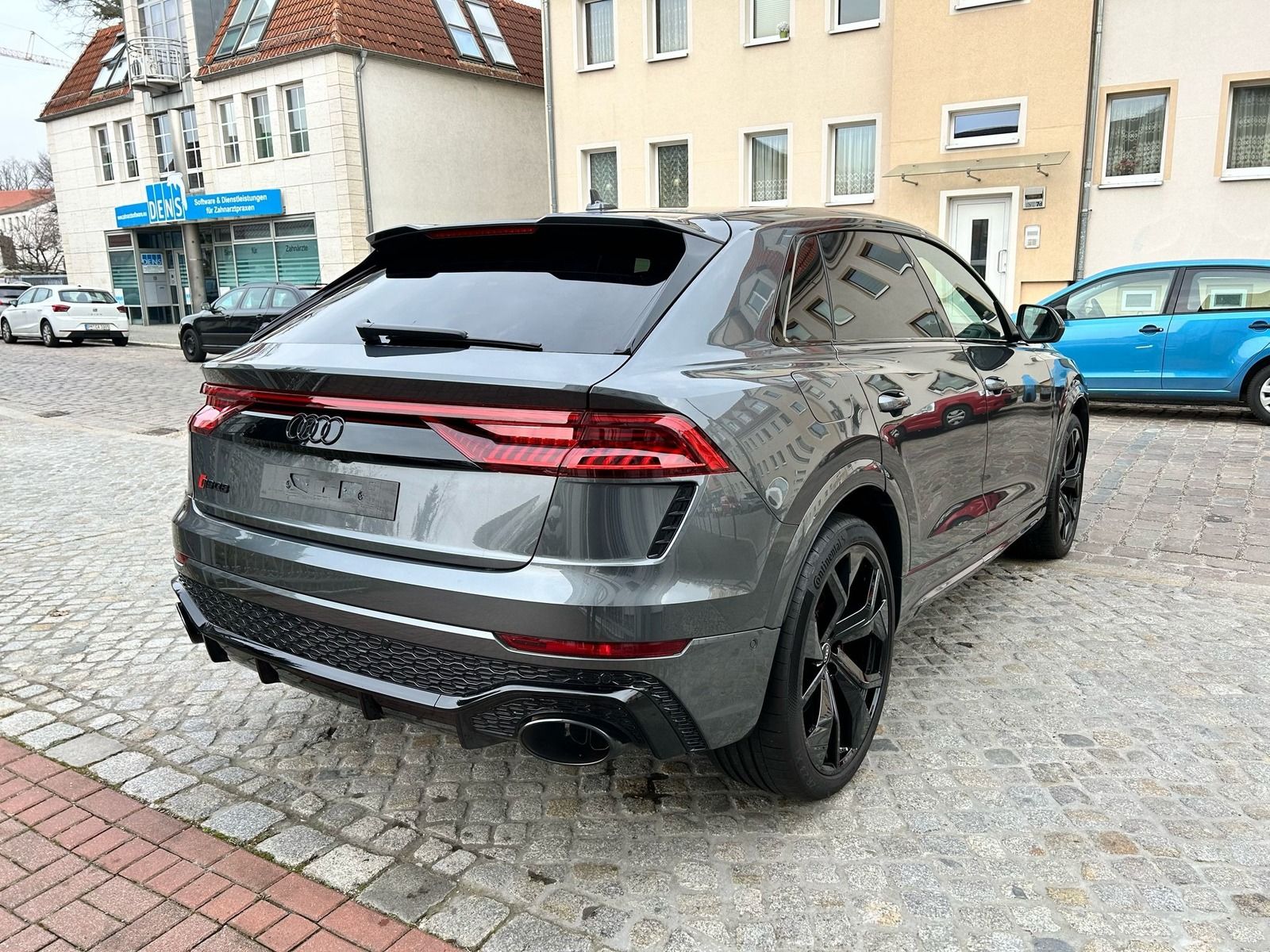 Audi RSQ8 4.0 TFSI QUT*MATRIX*PANO*CARBON*HUD*360°