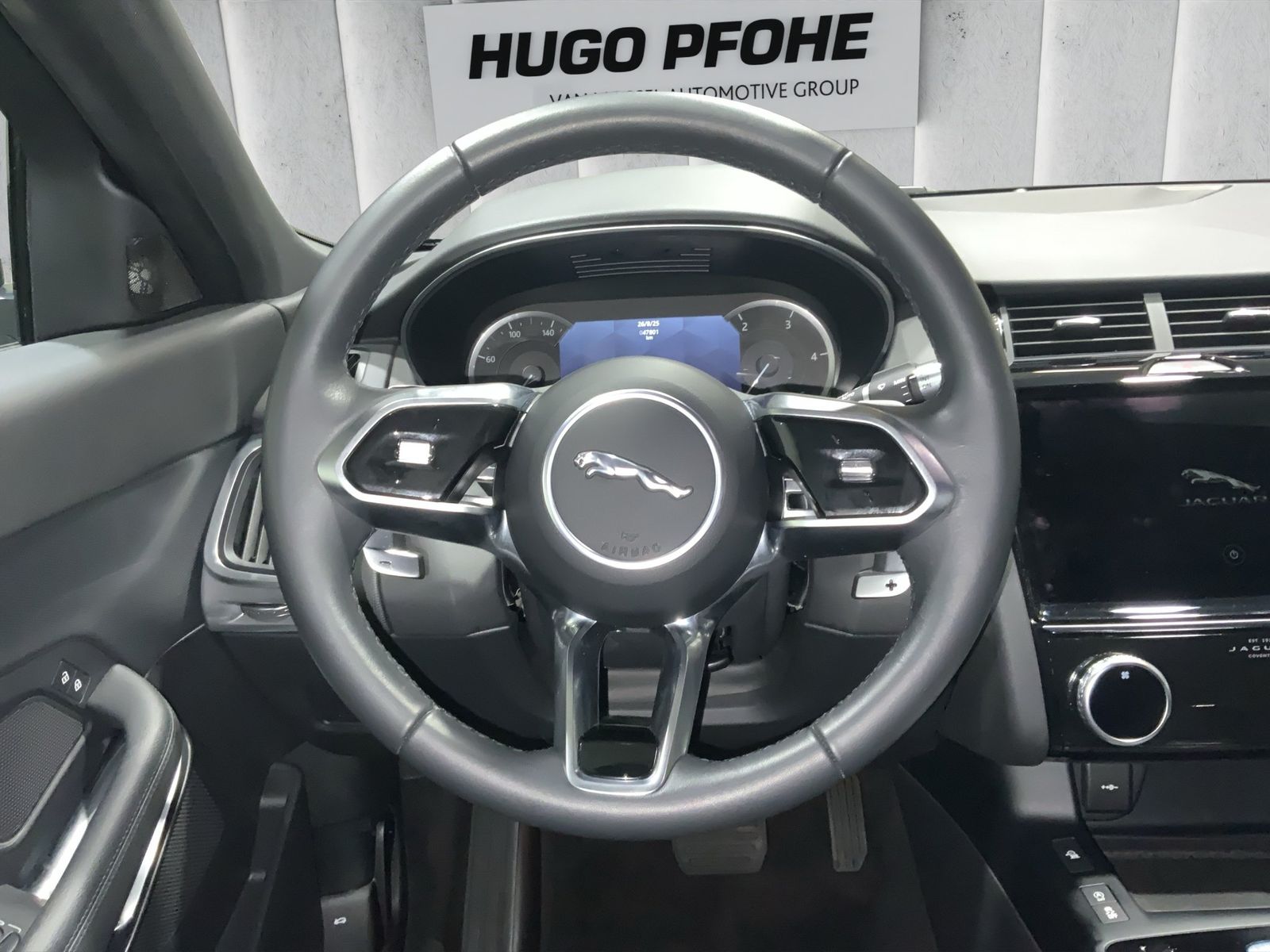 Jaguar E-PACE D200 AWD SHZ SpurH SpurW LM 2xKlima