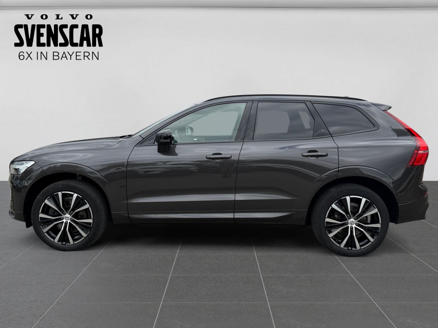 Volvo XC60 B5 Ultimate Dark AWD HUD  StandHZG H&K Luft