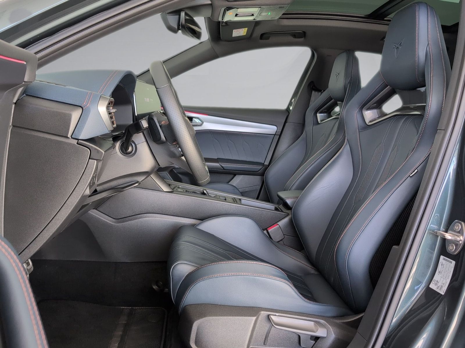 Cupra Formentor 2.0 TSI VZ AHK PANO LEDER CUP COPPER
