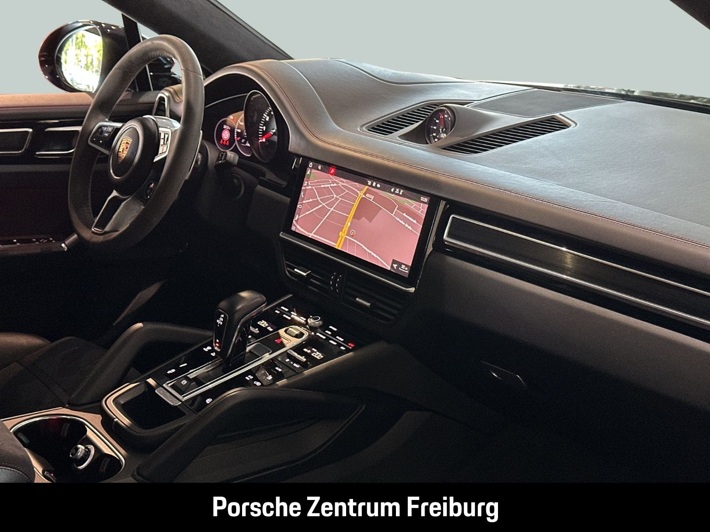 Porsche Cayenne GTS Coupe BOSE Sportabgasanlage LED