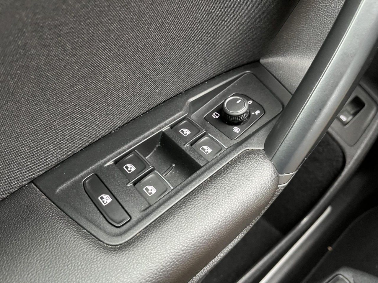 Volkswagen Tiguan 2,0 TDI DSG 4Motion Elegance (Navi+AHK+AC